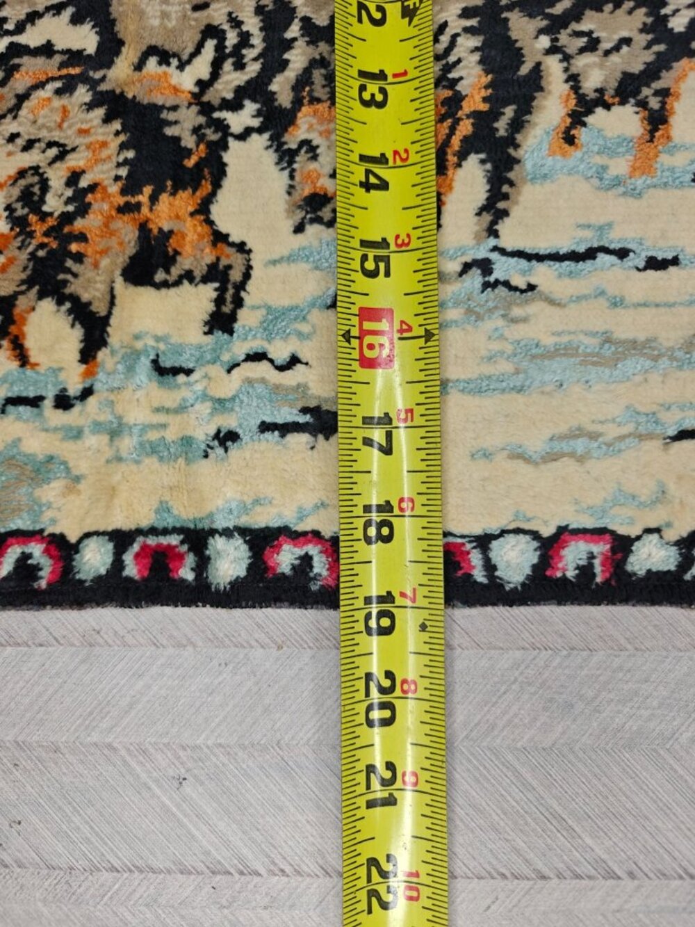 Vintage 70s Tapestry Belgium Santa Dog Sled Velvet Carpet Wall Decor Lodgecore - Picture 8 of 9